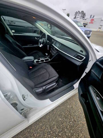 2017 Kia Optima LX FWD photo