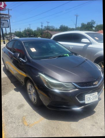 2017 Chevrolet Cruze LT FWD photo