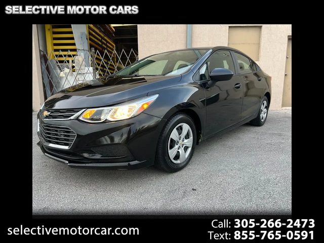 2018 Chevrolet Cruze LS FWD photo