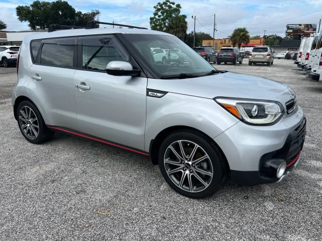 2019 Kia Soul ! FWD photo