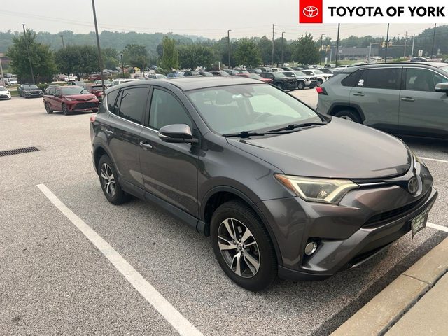 2018 Toyota RAV4 XLE AWD photo