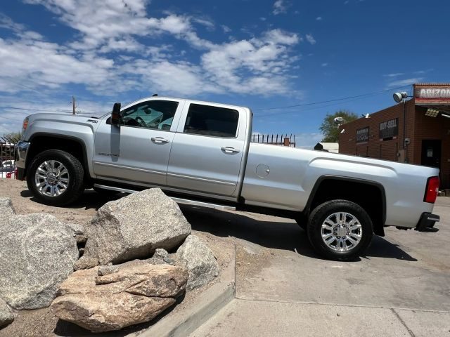 2017 GMC Sierra 2500HD SLE 4WD photo
