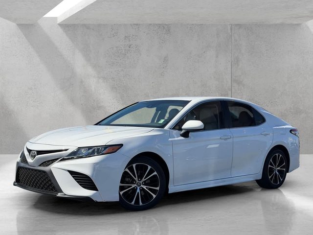 2018 Toyota Camry SE FWD photo