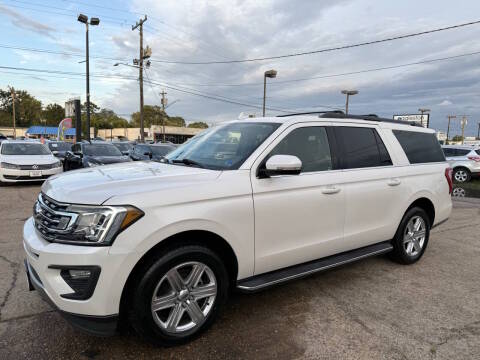 2018 Ford Expedition Max XLT 4WD photo