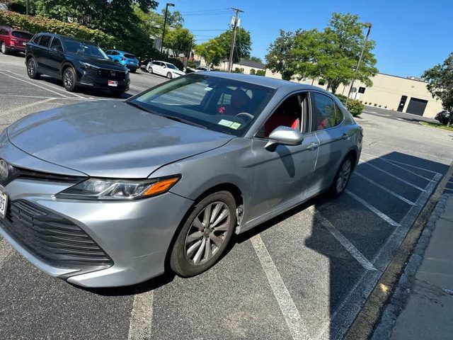 2018 Toyota Camry LE FWD photo