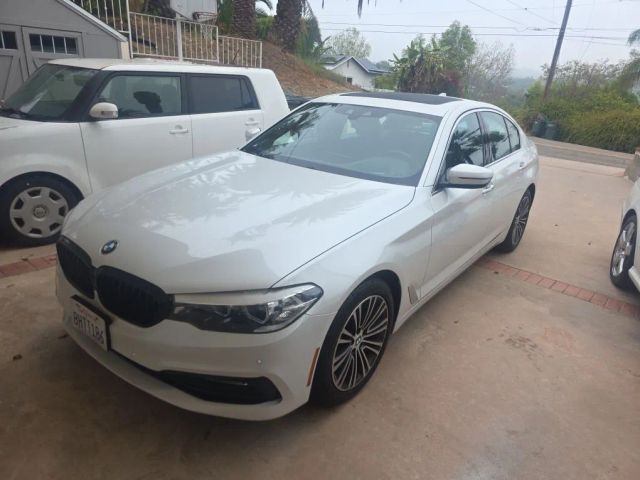 2018 BMW 5 Series 530i RWD photo