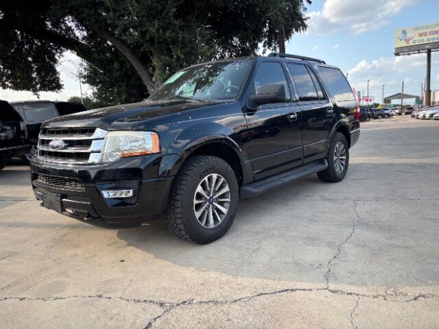 2017 Ford Expedition XLT 4WD photo