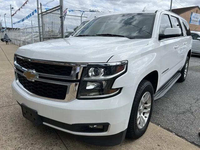 2017 Chevrolet Suburban LT 4WD photo