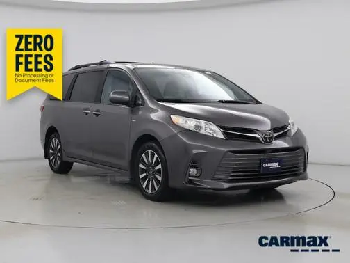 2019 Toyota Sienna XLE AWD photo