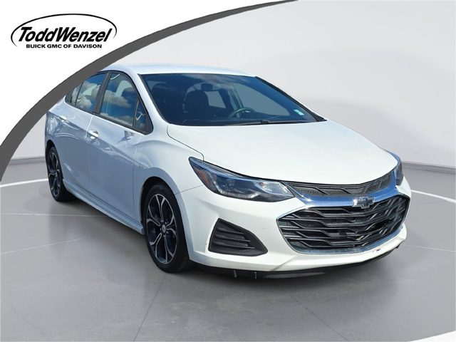 2019 Chevrolet Cruze LT FWD photo
