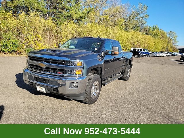 2019 Chevrolet Silverado 3500HD LT 4WD photo