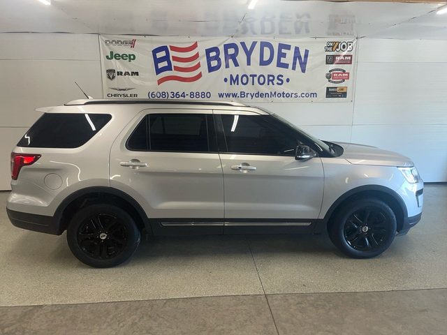 2018 Ford Explorer XLT 4WD photo