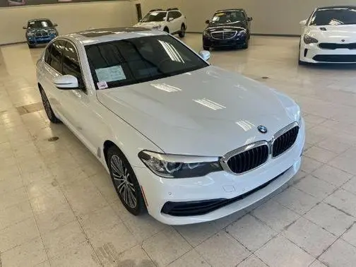 2019 BMW 5 Series 530i xDrive AWD photo
