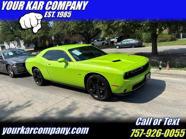 2015 Dodge Challenger R/T RWD photo