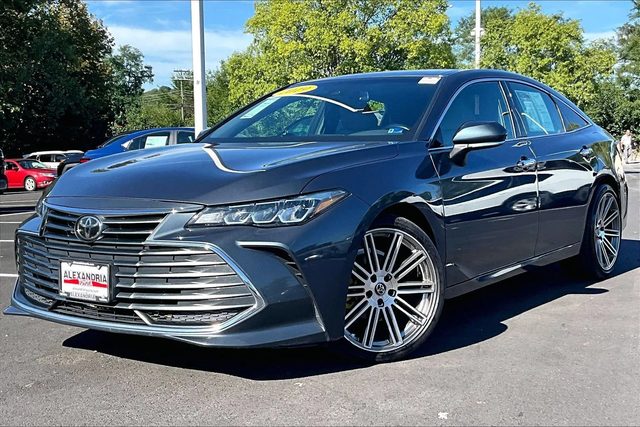 2019 Toyota Avalon XLE FWD photo