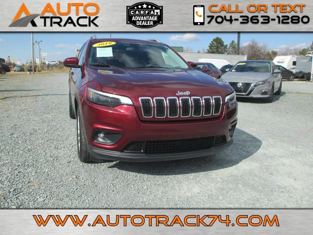 2019 Jeep Cherokee Latitude FWD photo