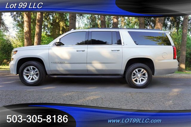 2018 Chevrolet Suburban LT 4WD photo