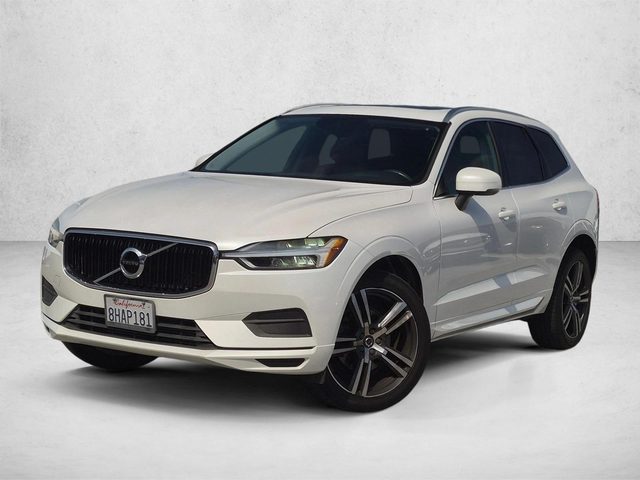 2019 Volvo XC60 Momentum AWD photo