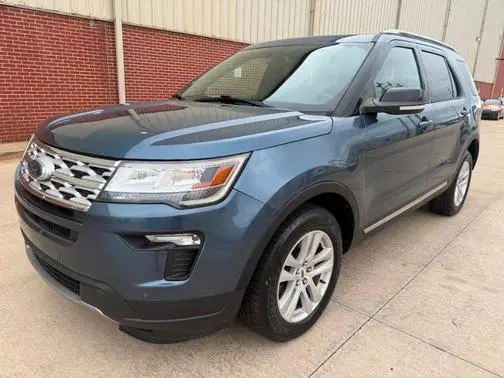 2018 Ford Explorer XLT 4WD photo