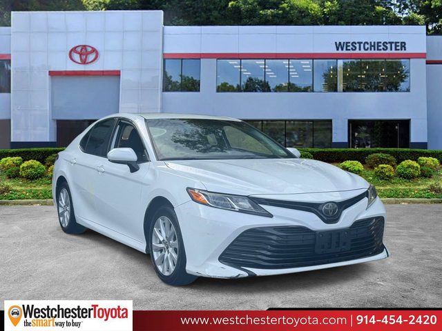 2018 Toyota Camry LE FWD photo