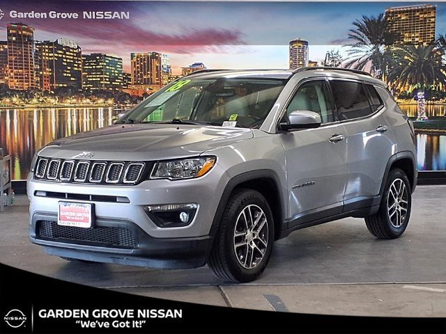 2018 Jeep Compass Latitude w/Sun/Wheel Pkg FWD photo