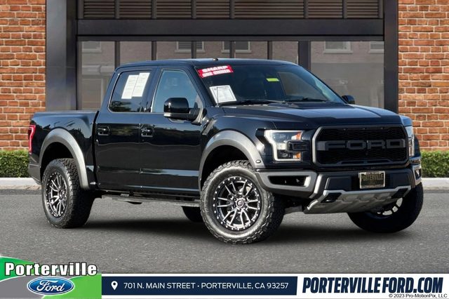 2018 Ford F-150 Raptor 4WD photo