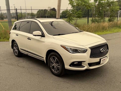 2019 Infiniti QX60 LUXE AWD photo