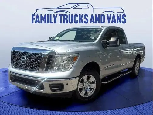 2018 Nissan Titan SV 4WD photo