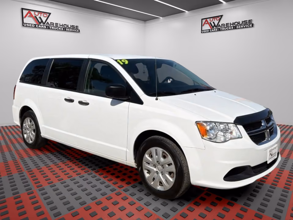 2019 Dodge Grand Caravan SE FWD photo