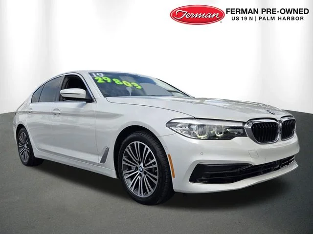 2019 BMW 5 Series 540i RWD photo