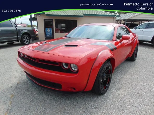 2018 Dodge Challenger SXT RWD photo
