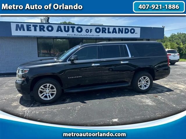 2017 Chevrolet Suburban LT 4WD photo