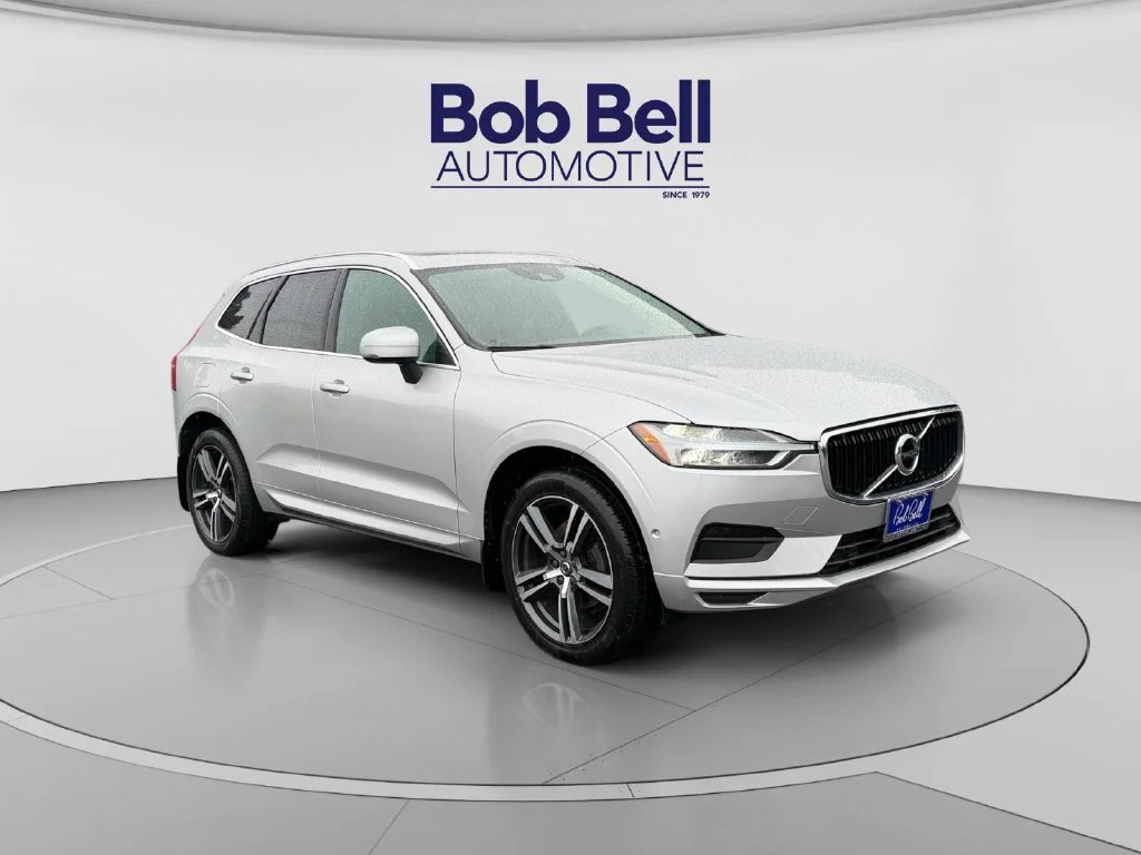 2019 Volvo XC60 Momentum AWD photo