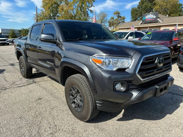 2018 Toyota Tacoma SR5 4WD photo
