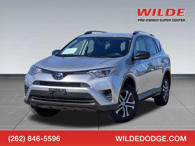2018 Toyota RAV4 LE FWD photo