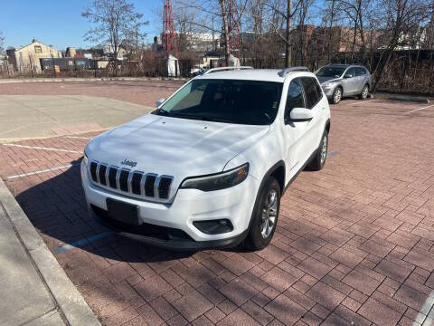 2019 Jeep Cherokee Latitude Plus 4WD photo