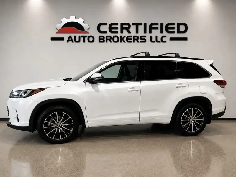 2018 Toyota Highlander SE AWD photo