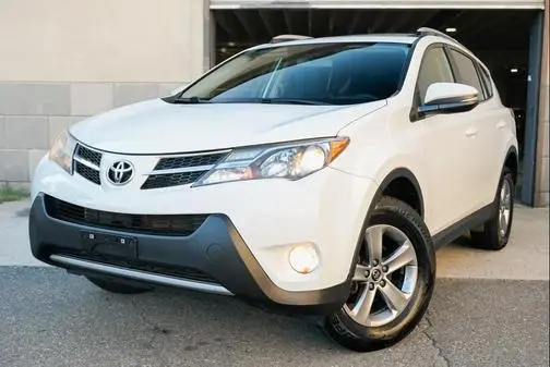 2015 Toyota RAV4 XLE AWD photo
