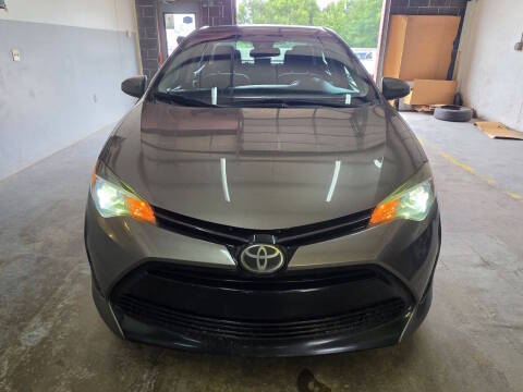 2018 Toyota Corolla LE FWD photo