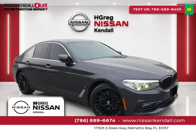 2018 BMW 5 Series 530e iPerformance RWD photo