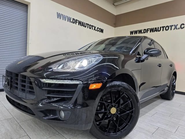 2018 Porsche Macan AWD photo
