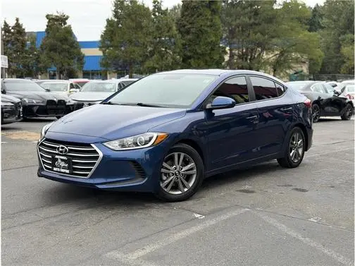 2018 Hyundai Elantra SEL FWD photo