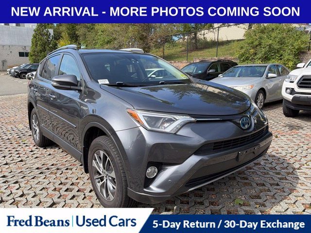 2018 Toyota RAV4 Hybrid XLE AWD photo