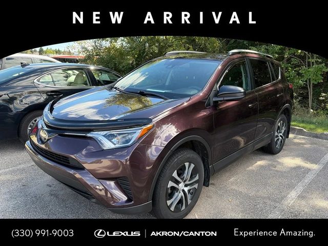 2018 Toyota RAV4 LE AWD photo
