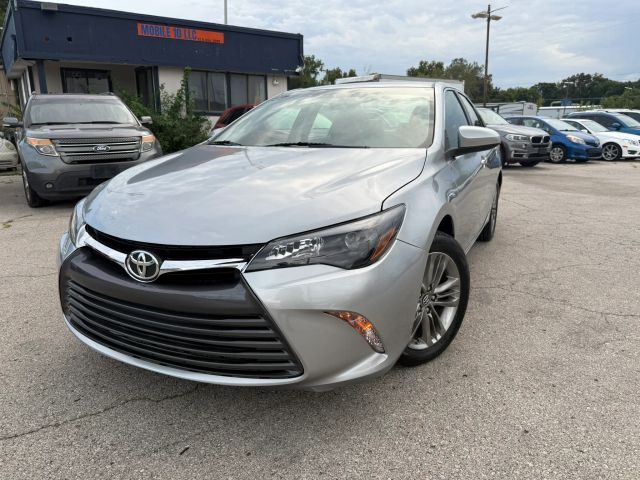 2017 Toyota Camry SE FWD photo