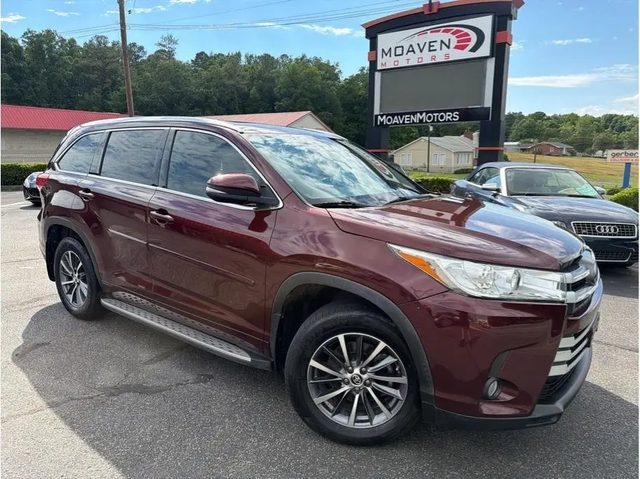 2018 Toyota Highlander XLE FWD photo