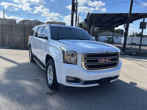 2019 GMC Yukon XL SLT 4WD photo