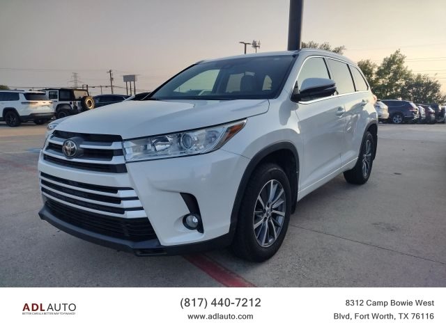 2018 Toyota Highlander XLE AWD photo