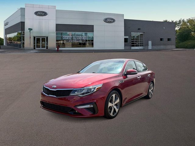 2019 Kia Optima S FWD photo