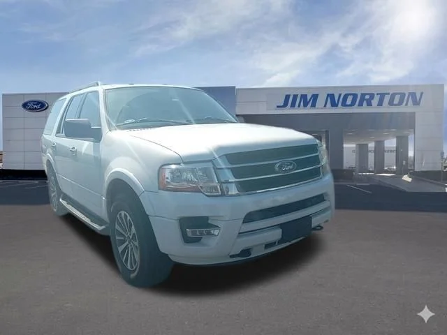 2017 Ford Expedition XLT 4WD photo
